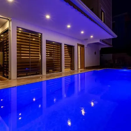Casa Bonita, Luxury With Pool And Jacuzzi. Villa Belek