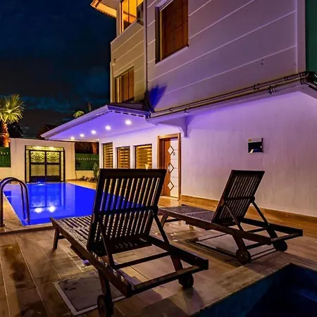 Casa Bonita, Luxury With Pool And Jacuzzi. Villa *