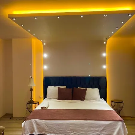 Villa Casa Bonita, Luxury With Pool And Jacuzzi. *