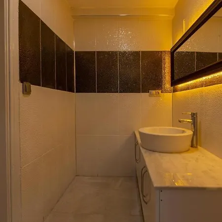 Villa Casa Bonita, Luxury With Pool And Jacuzzi. *